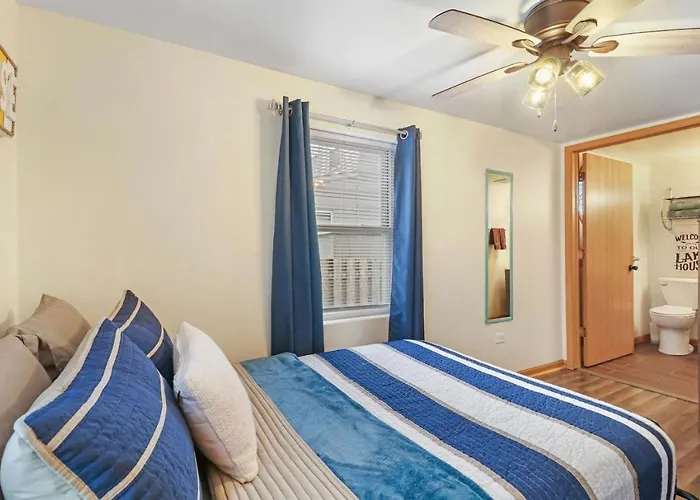 Gorgeous Nautical 2bed 2bath House Chain O Lakes With Hot Tub Holiday home Ingleside