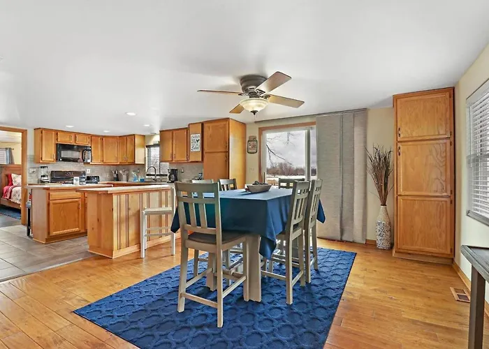 Gorgeous Nautical 2bed 2bath House Chain O Lakes With Hot Tub