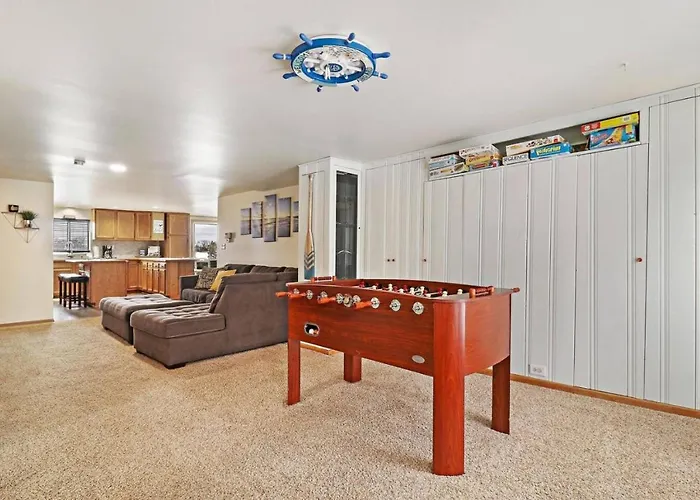 Gorgeous Nautical 2bed 2bath House Chain O Lakes With Hot Tub Holiday home Ingleside