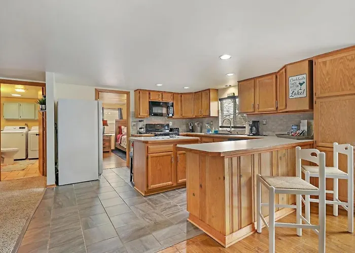Holiday home Gorgeous Nautical 2bed 2bath House Chain O Lakes With Hot Tub Ingleside